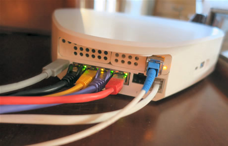 La liaison internet est assurée par une fibre optique